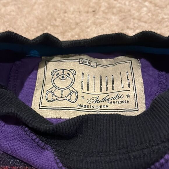 Entree LS crewneck sweater, size Small - Picture 5 of 5